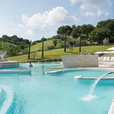 Hotel Universo 3*